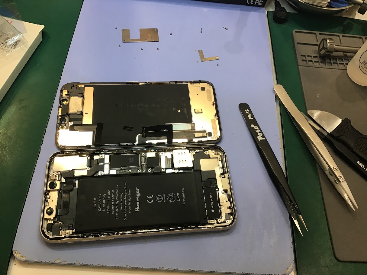 iPhone11のバッテリー交換ならデータそのまま修理可能なスマホ修理工房セレオ甲府店へ！